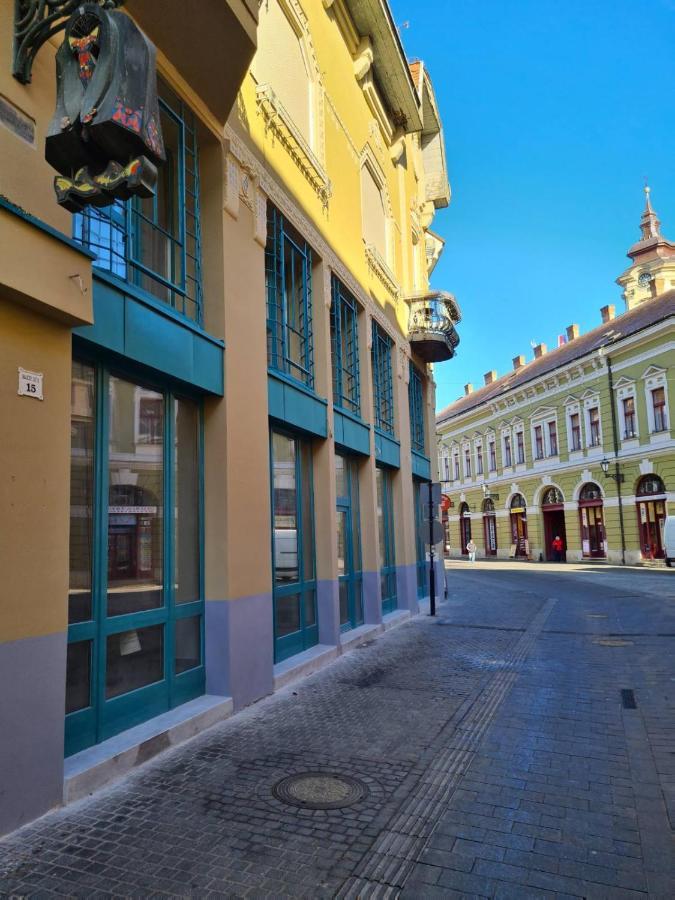 Center Apartmanhaz Eger