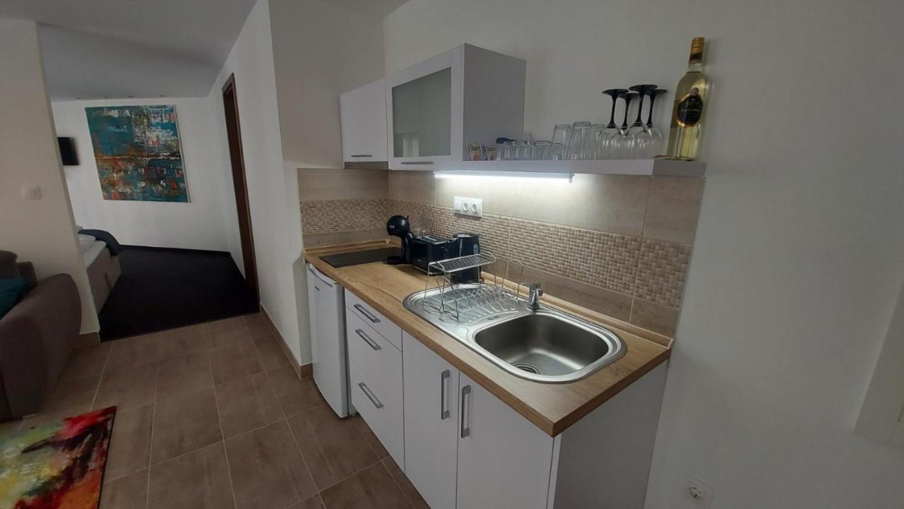 Center Apartmanhaz Apartament Eger