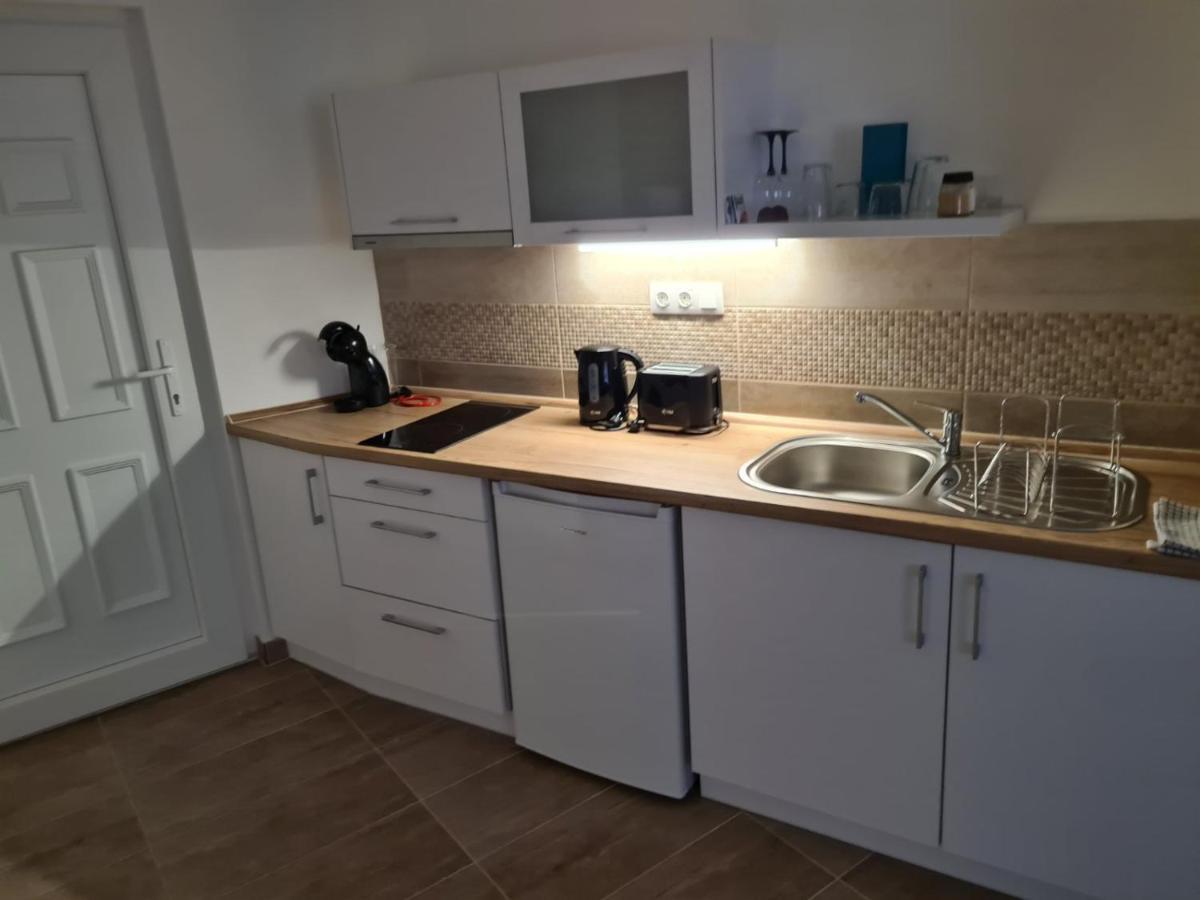 Apartament Center Apartmanhaz Eger